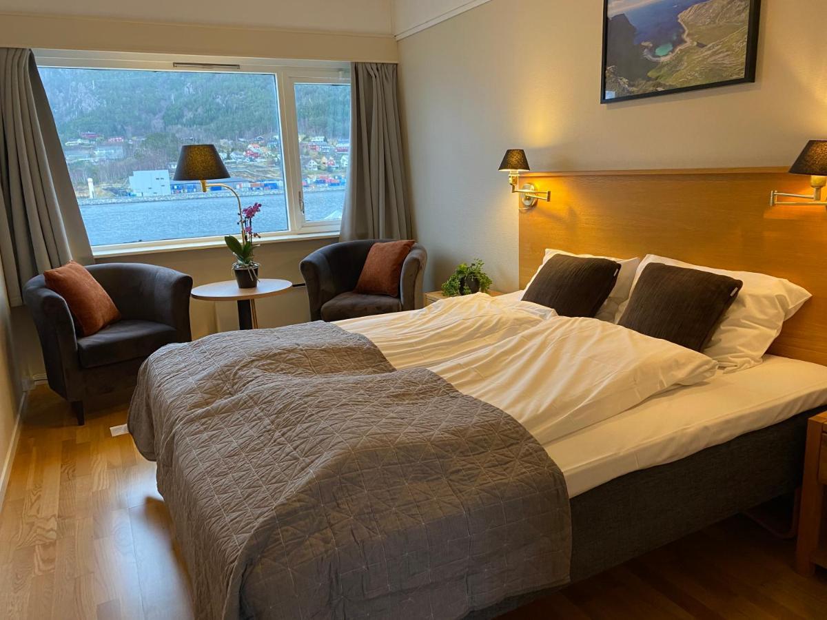 Bremanger Fjord Hotell Svelgen Luaran gambar